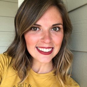 Meet your Posher, Marissa